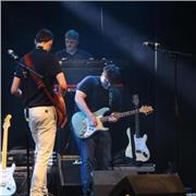 I am a proficient guitarist who would love to teach beginners to intermediate guitarists